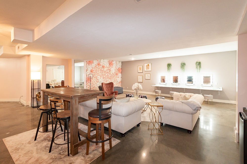 veranda venue lawrence